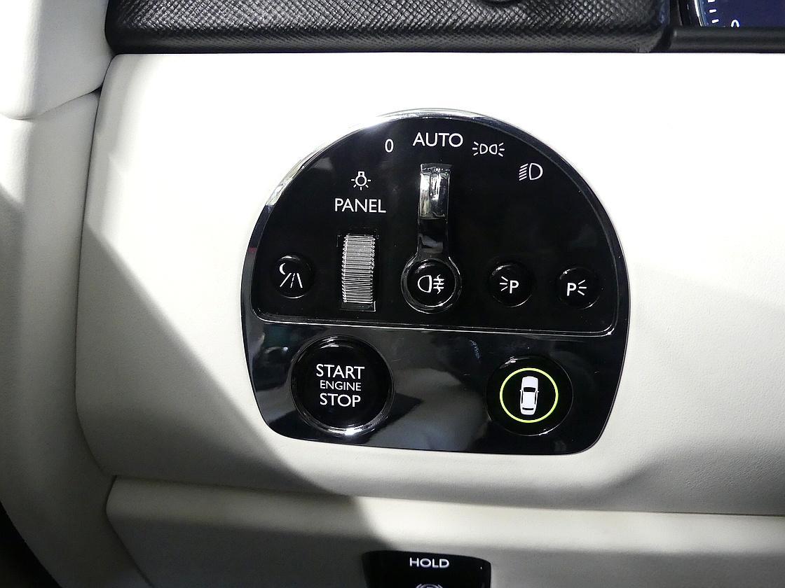 롤스로이스 컬리넌 6.7 V12