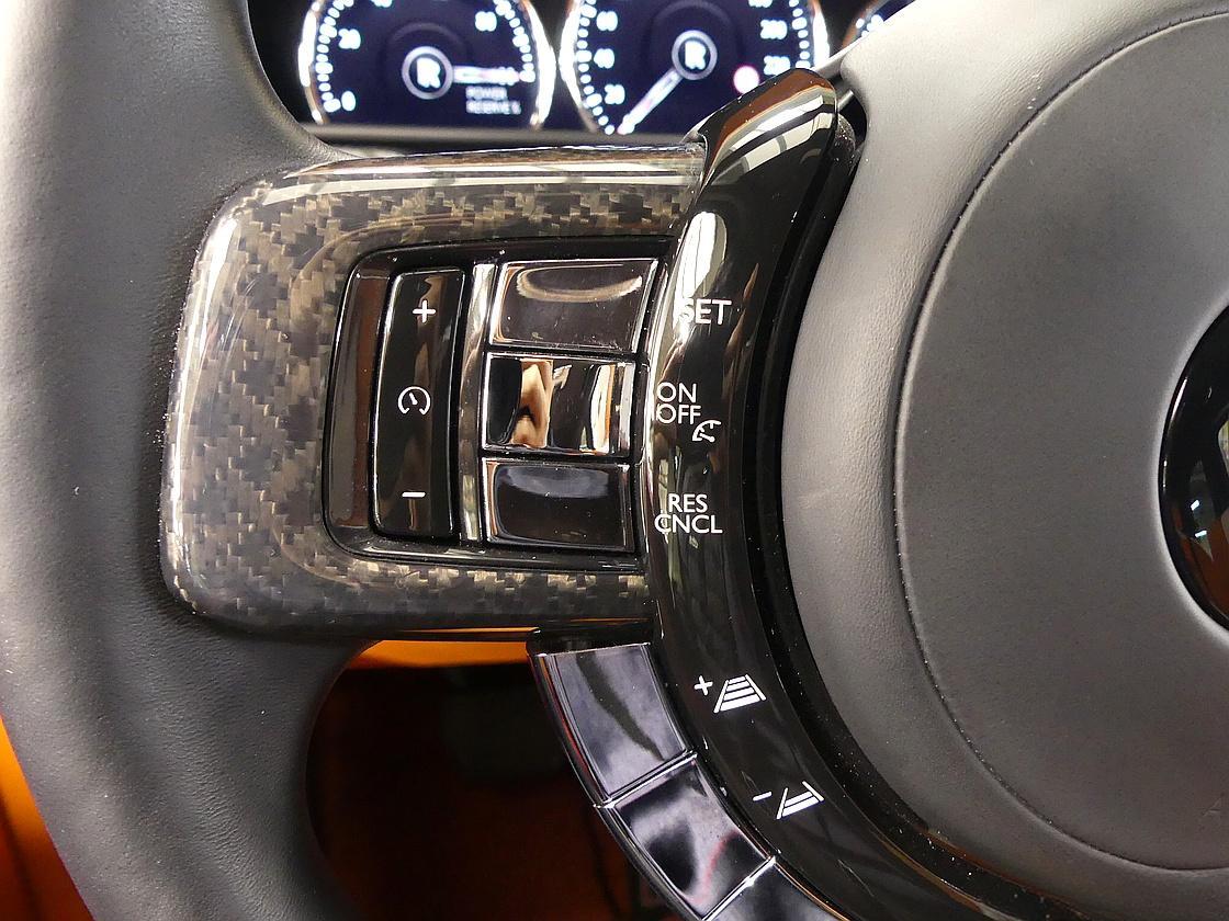 롤스로이스 컬리넌 6.7 V12 블랙 배지