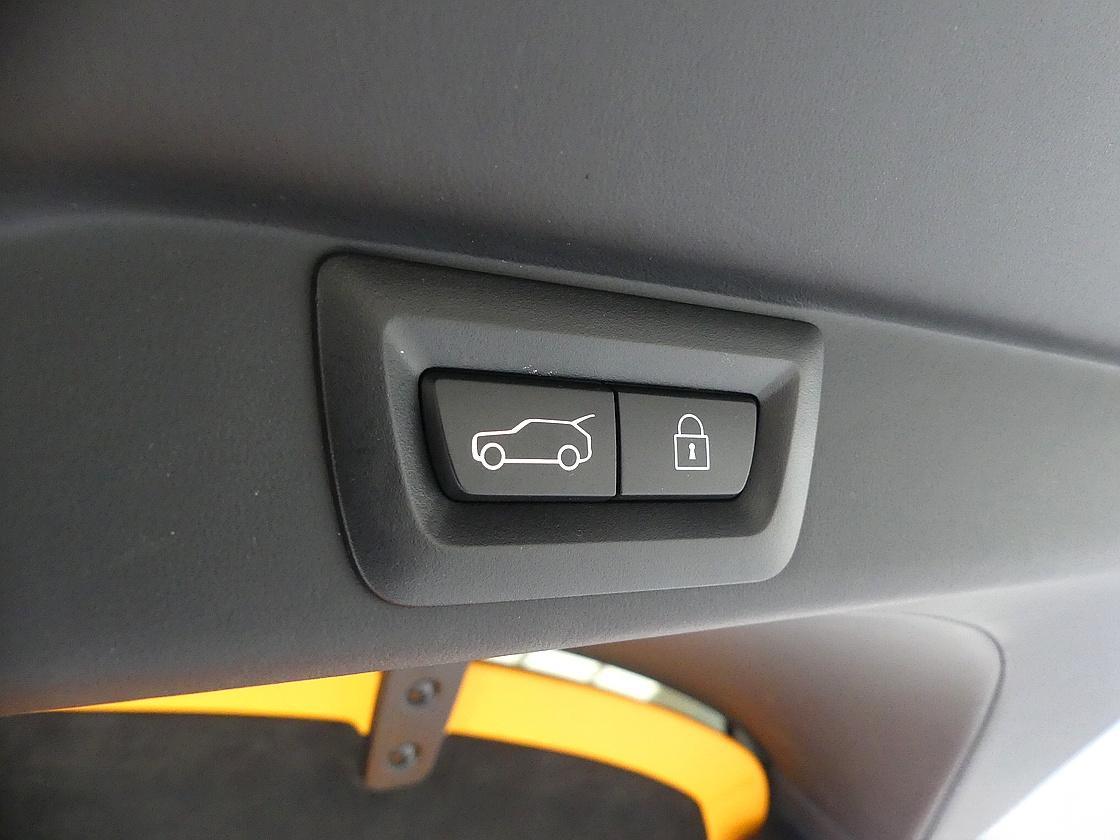 롤스로이스 컬리넌 6.7 V12 블랙 배지