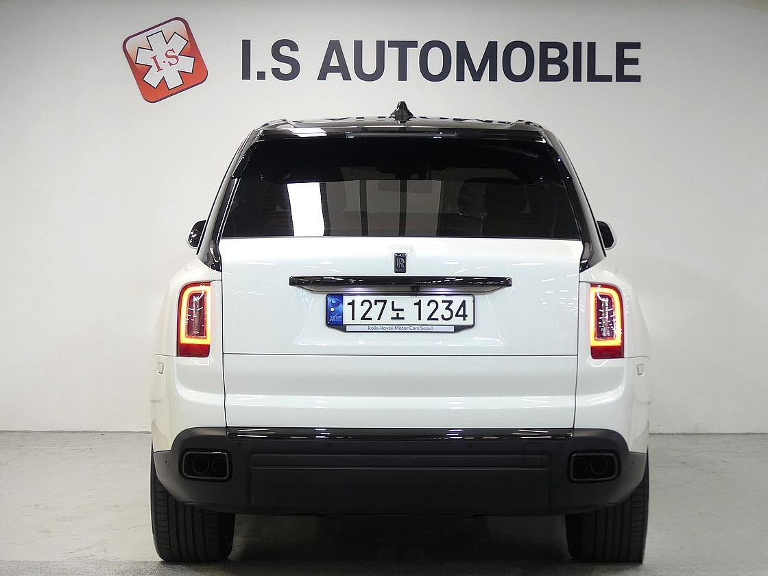 롤스로이스 컬리넌 6.7 V12 블랙 배지