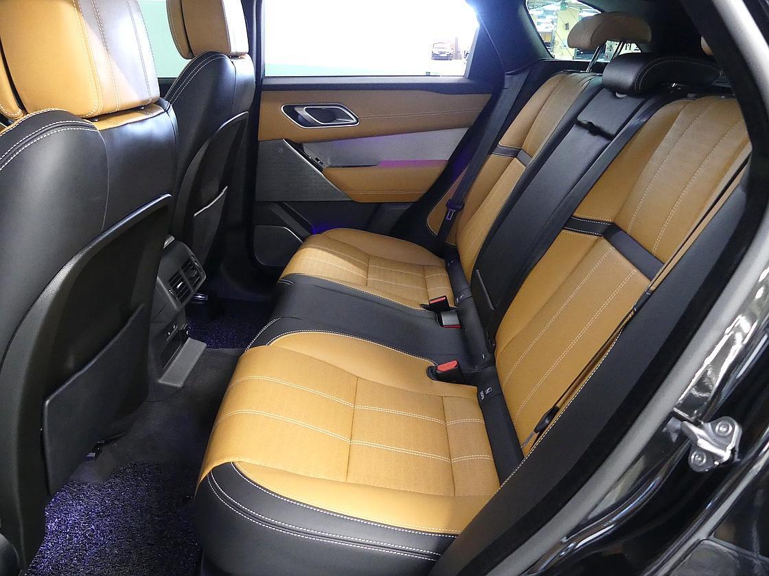 랜드로버 레인지로버 벨라 3.0 D300 R-다이나믹 HSE