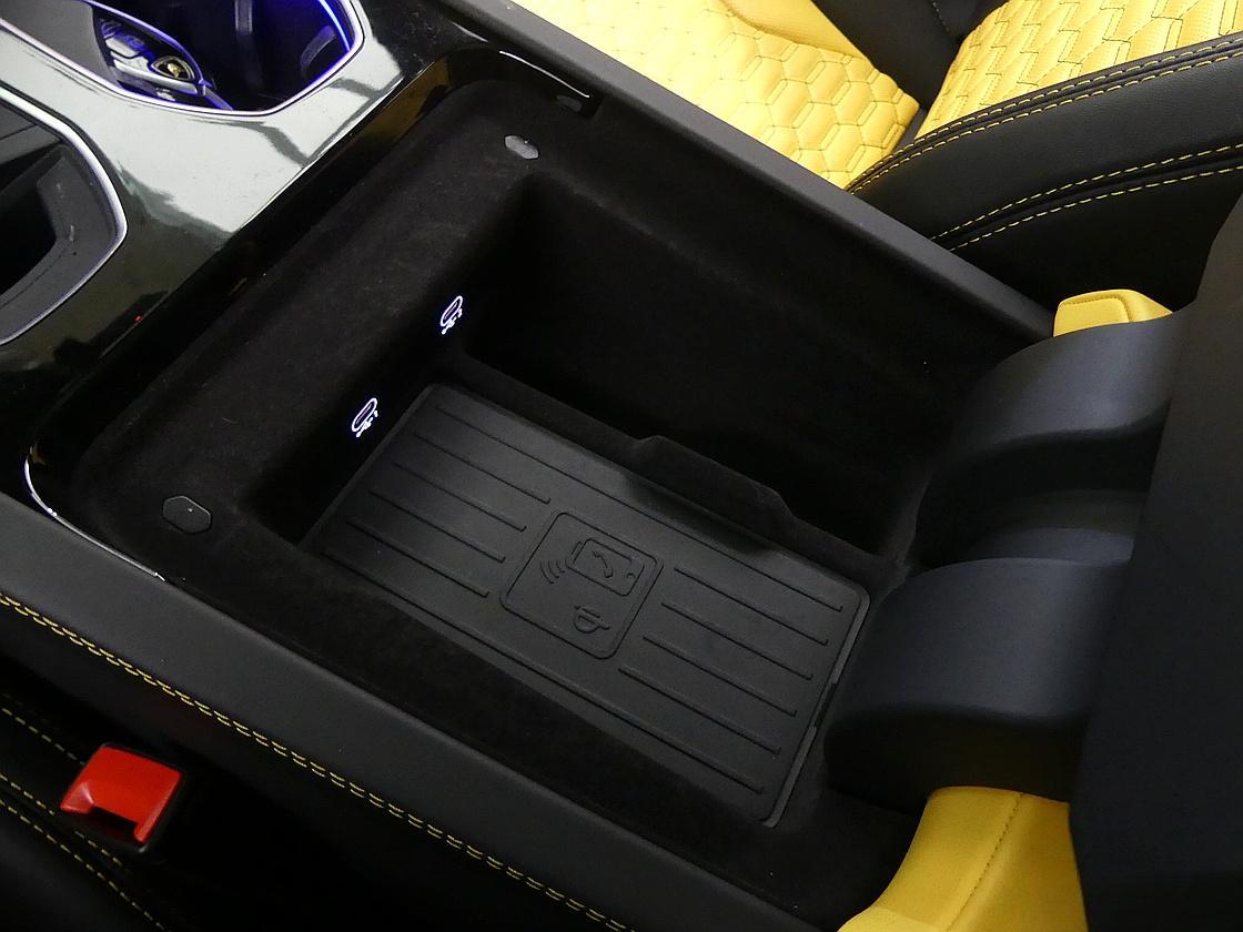 람보르기니 우루스 4.0 V8