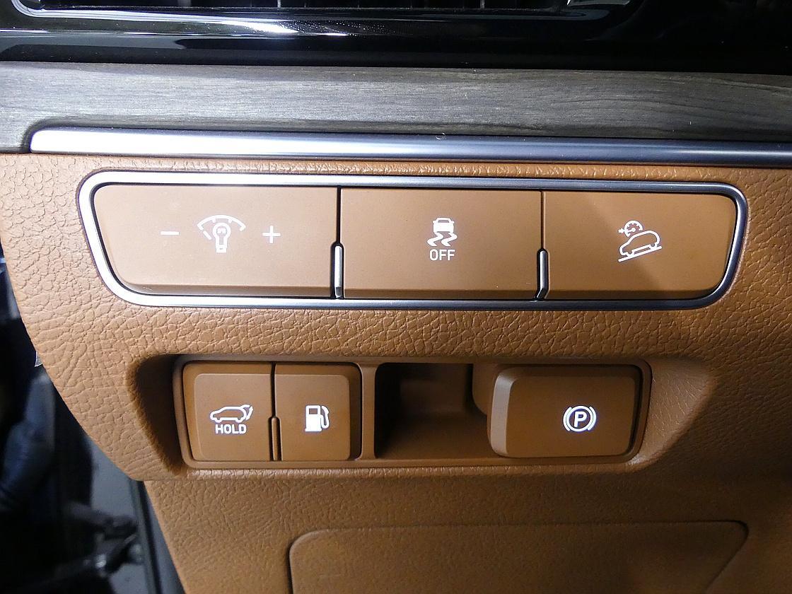 모하비 더 마스터 디젤 3.0 4WD 6인승 마스터즈