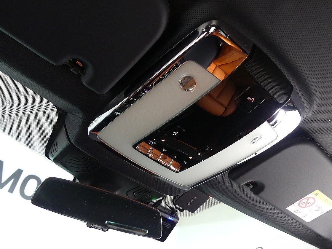 롤스로이스 컬리넌 6.7 V12 블랙 배지