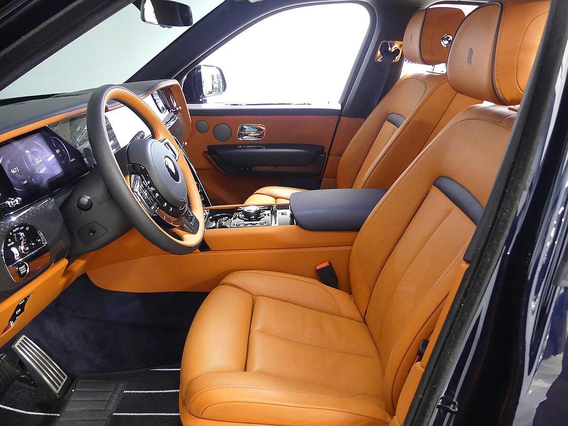 롤스로이스 컬리넌 6.7 V12 블랙 배지