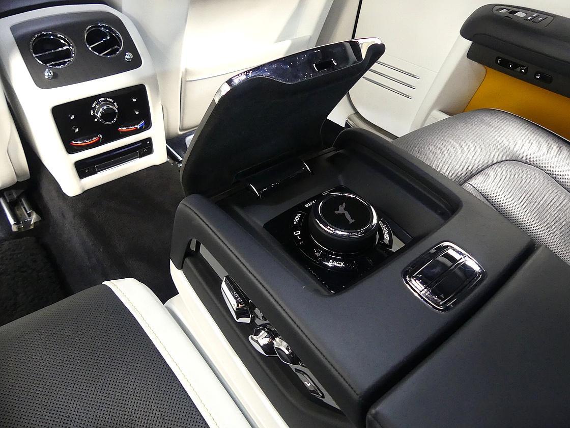 롤스로이스 고스트 2세대 6.7 V12 EWB