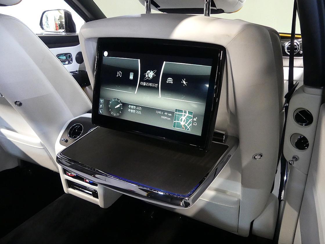 롤스로이스 고스트 2세대 6.7 V12 EWB