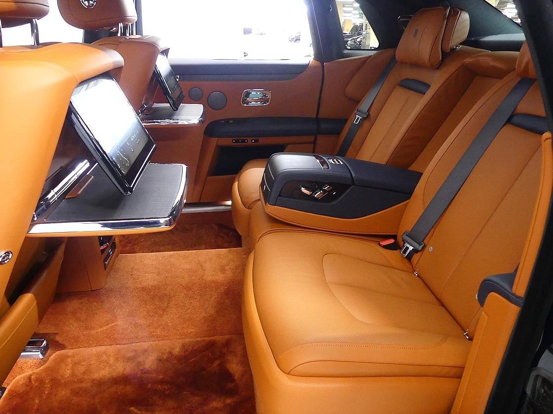 롤스로이스 고스트 2세대 6.7 V12 EWB