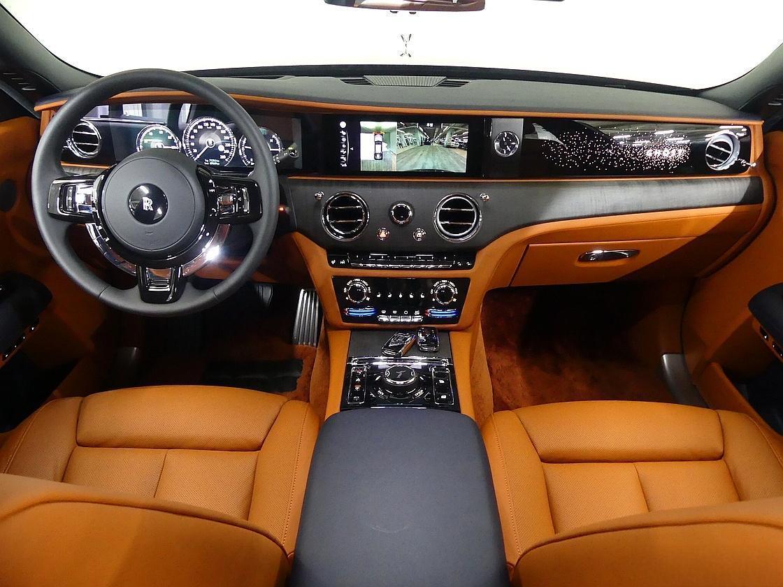 롤스로이스 고스트 2세대 6.7 V12 EWB