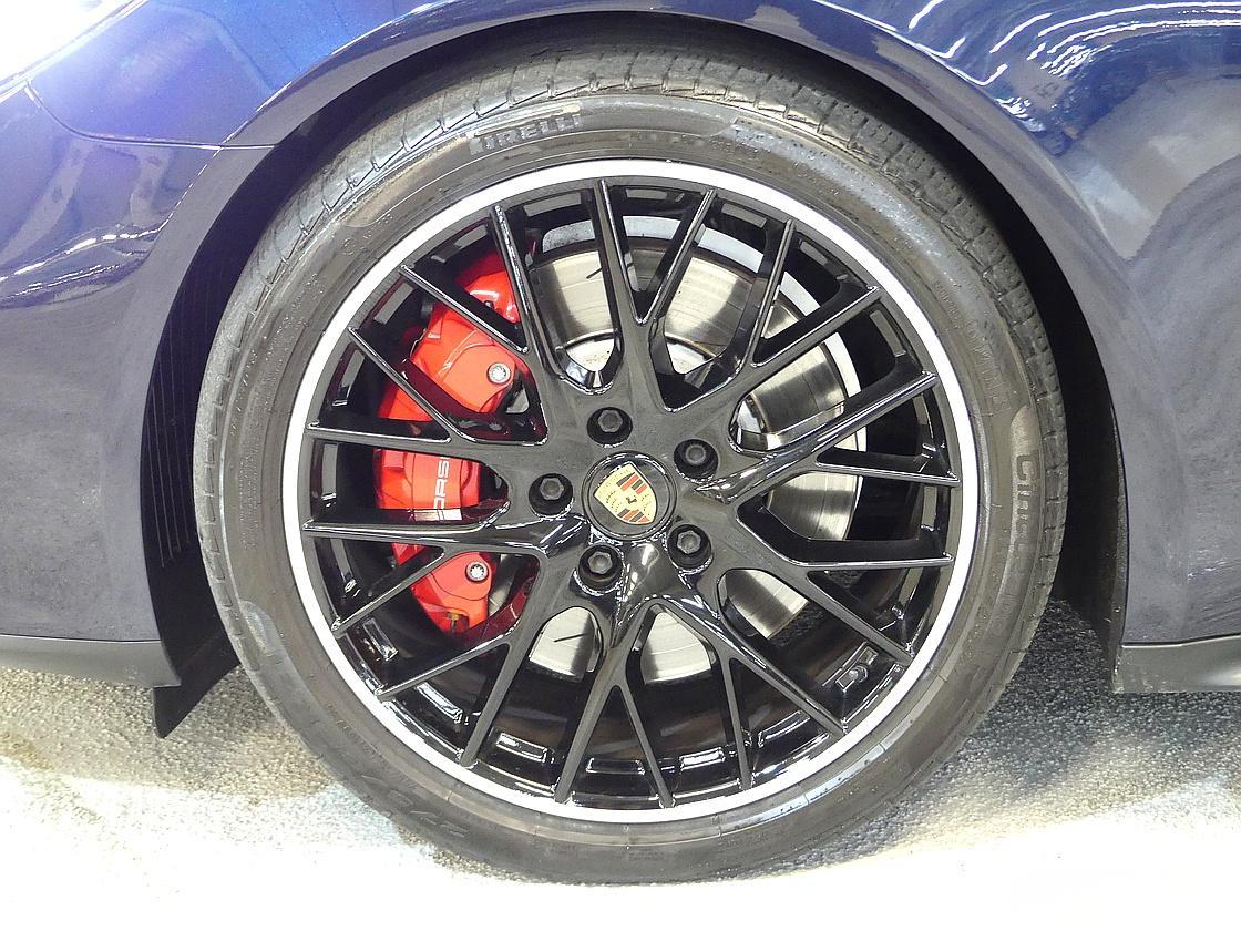 포르쉐 파나메라 2세대 4.0 GTS