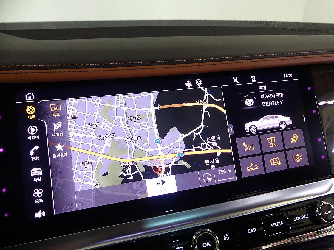 벤틀리 플라잉스퍼 3세대 4.0 아주르