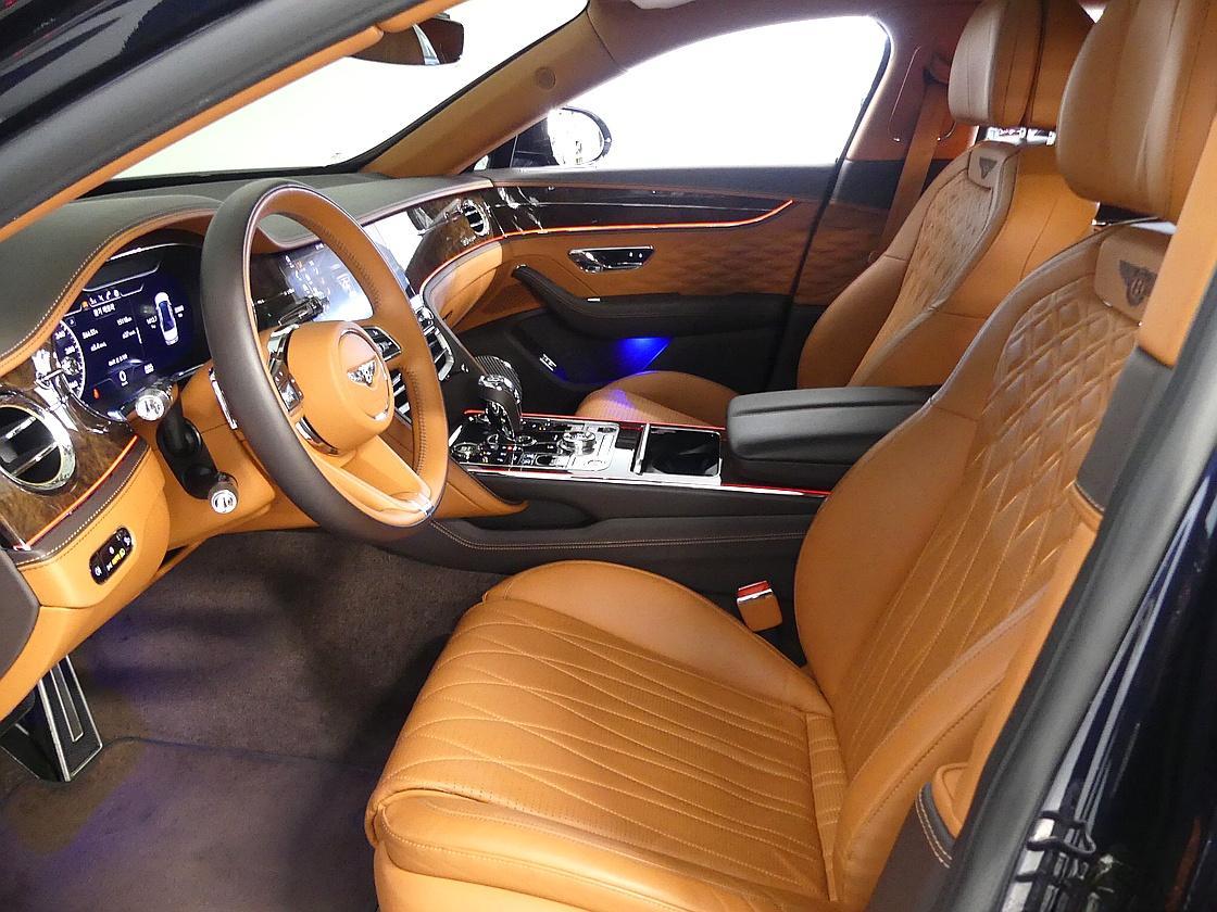 벤틀리 플라잉스퍼 3세대 4.0 아주르