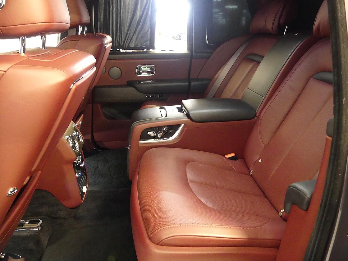 롤스로이스 컬리넌 6.7 V12