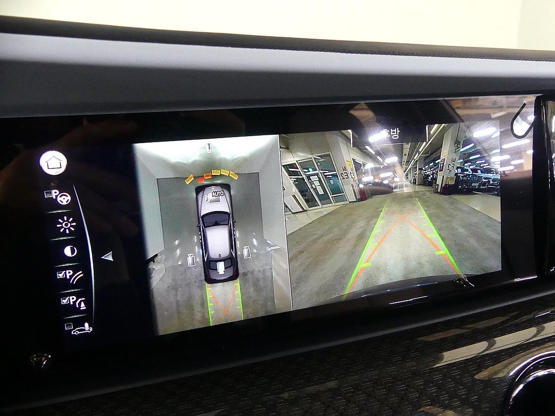 롤스로이스 고스트 2세대 6.7 V12 블랙 배지