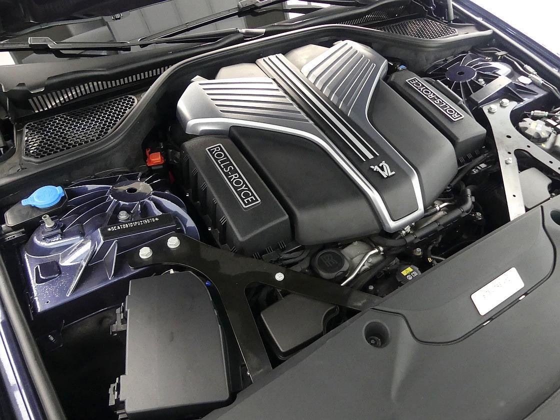 롤스로이스 고스트 2세대 6.7 V12 블랙 배지