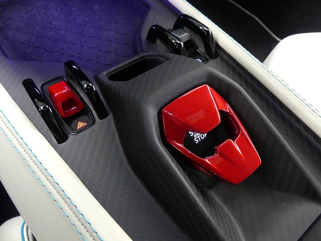 람보르기니 레부엘토 6.5 V12 PHEV