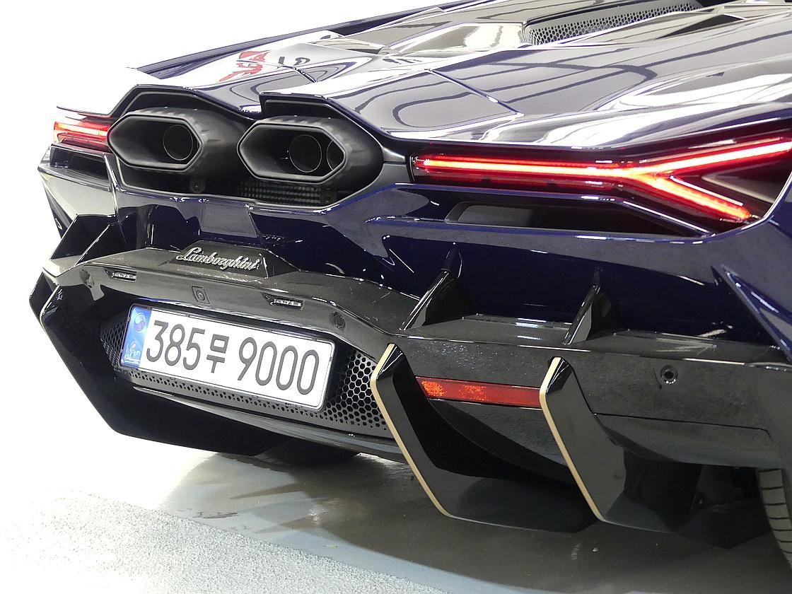 람보르기니 레부엘토 6.5 V12 PHEV