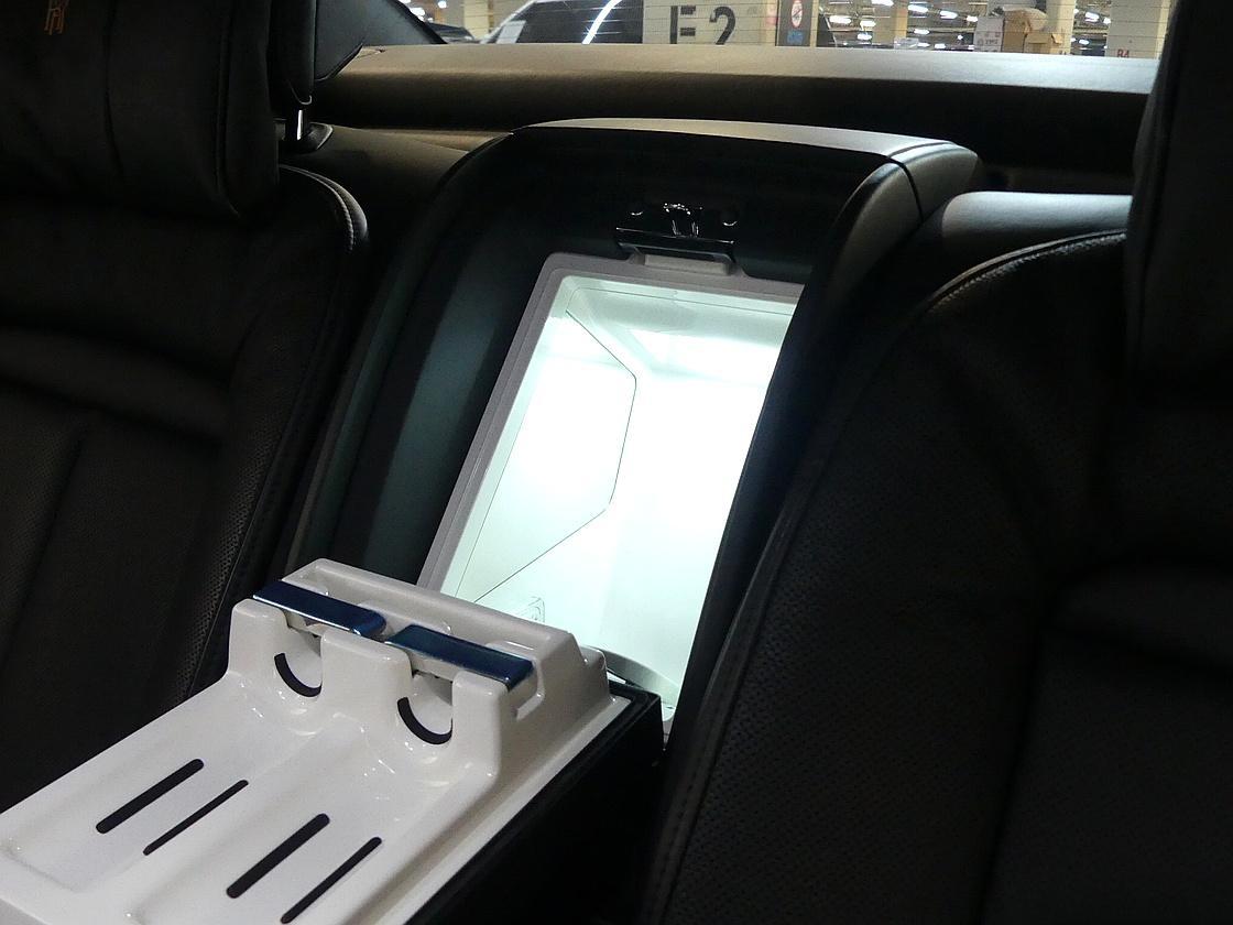 롤스로이스 고스트 2세대 6.7 V12 EWB