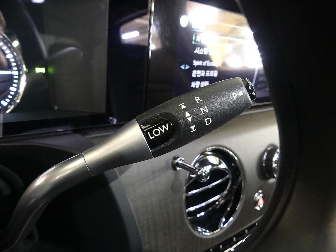 롤스로이스 고스트 2세대 6.7 V12 EWB