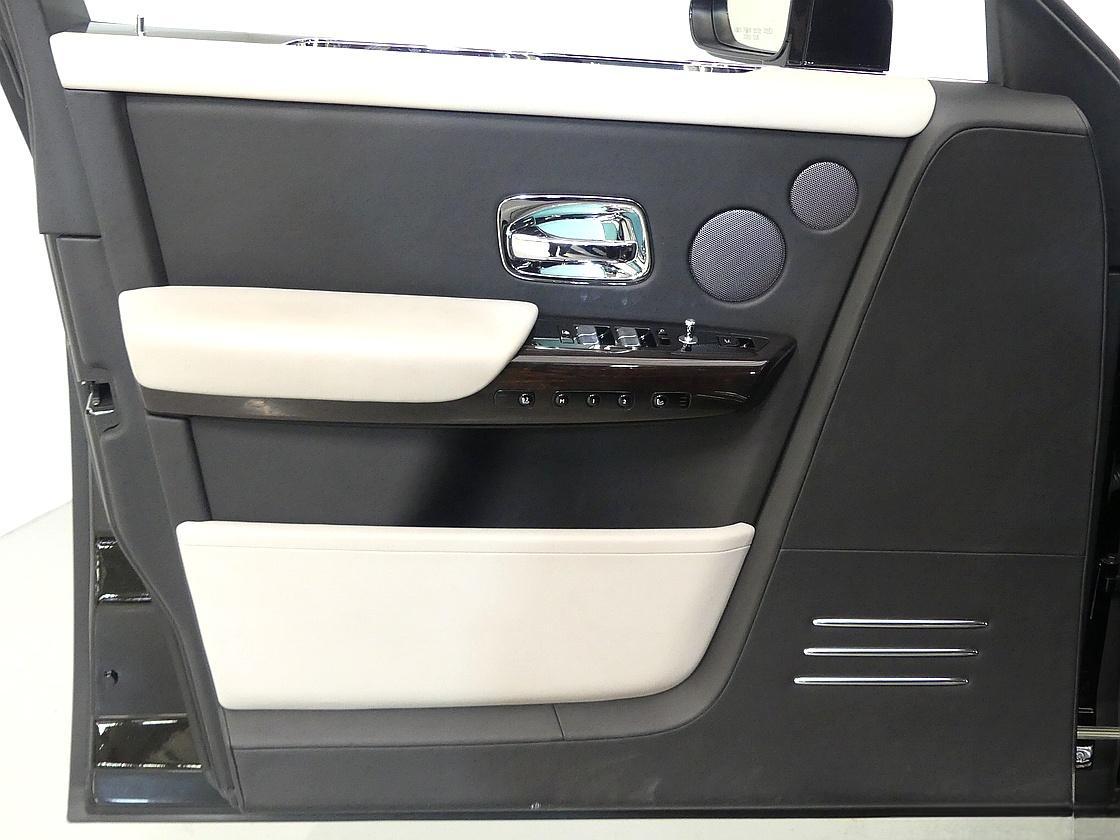 롤스로이스 팬텀 8세대 6.7 V12