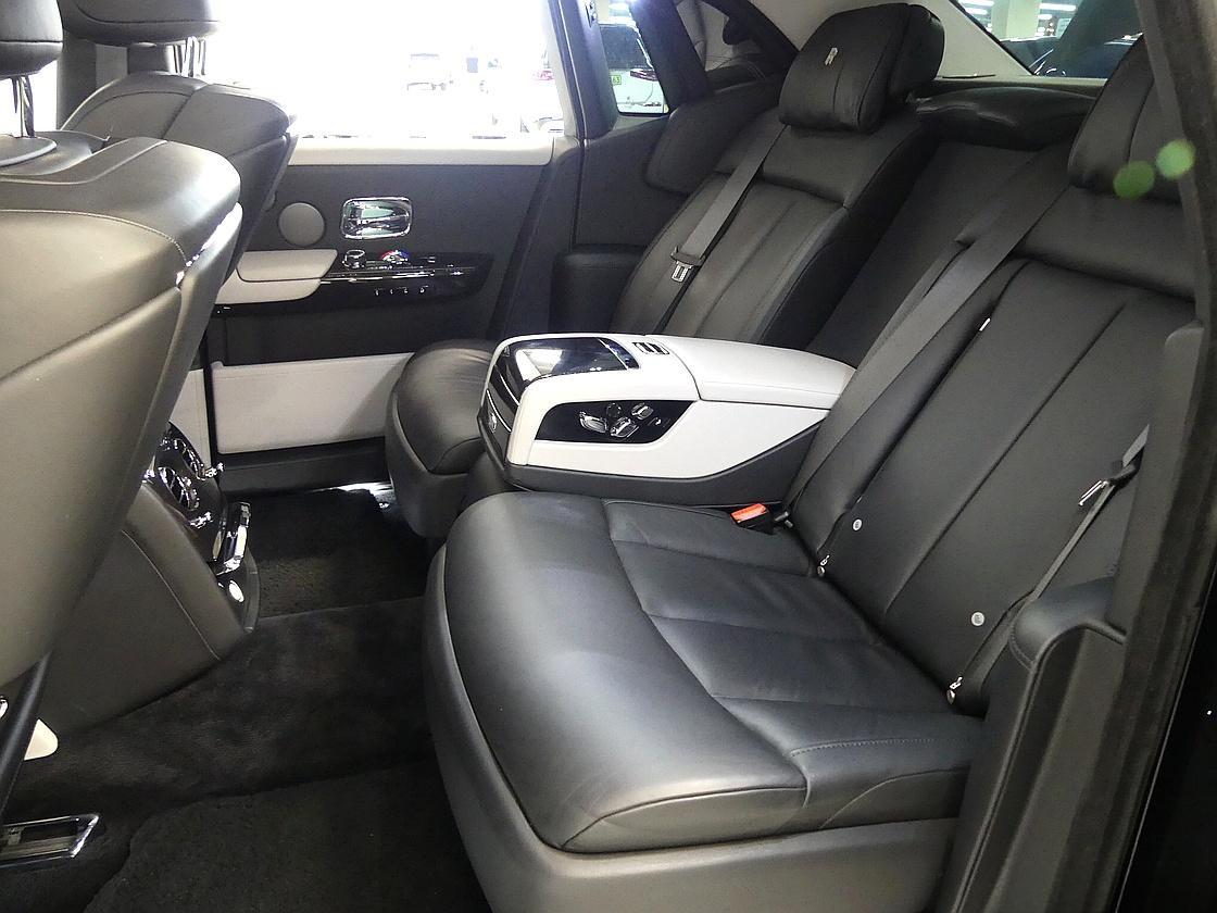 롤스로이스 팬텀 8세대 6.7 V12