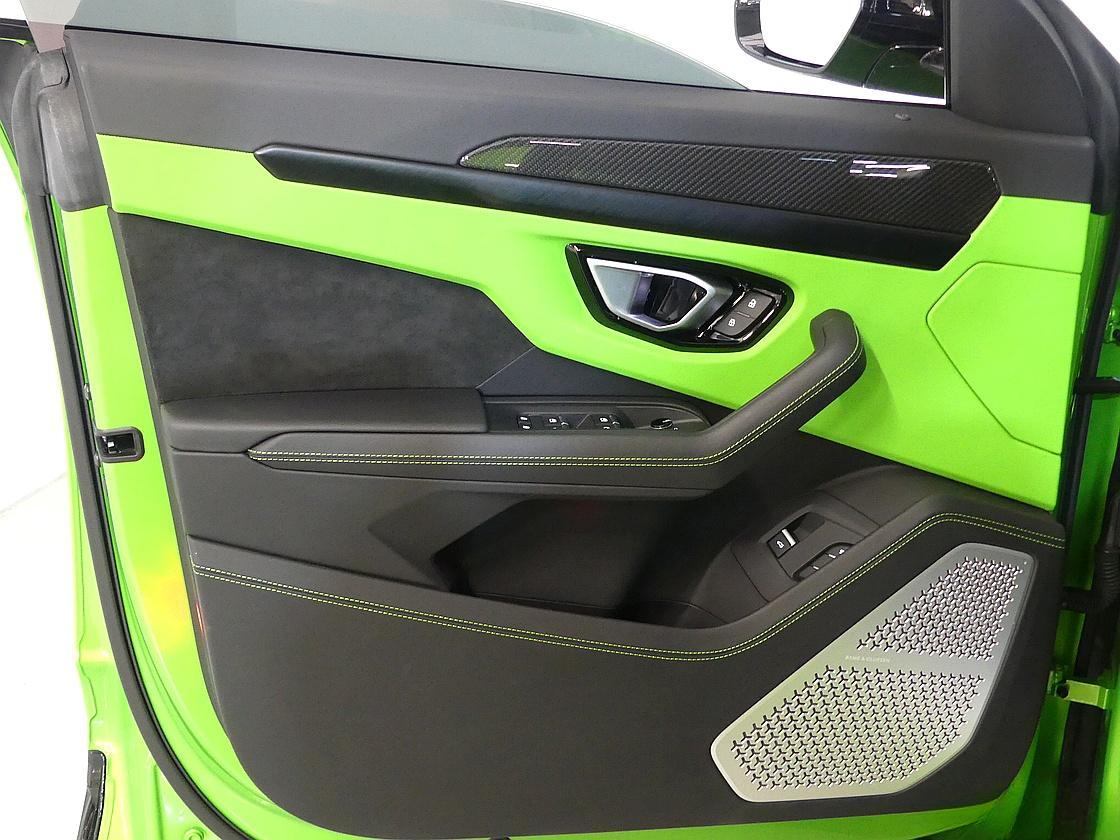 람보르기니 우루스 4.0 V8 S