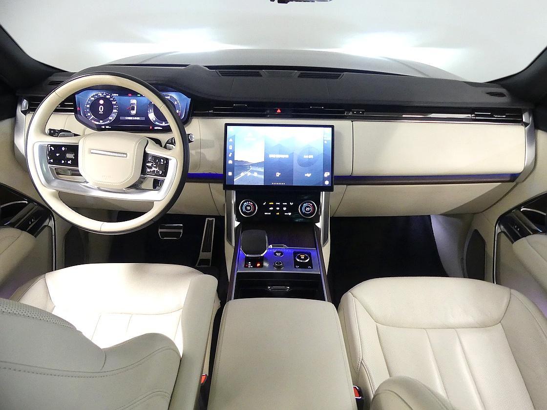 랜드로버 레인지로버 5세대 4.4 P530 LWB 오토바이오그래피