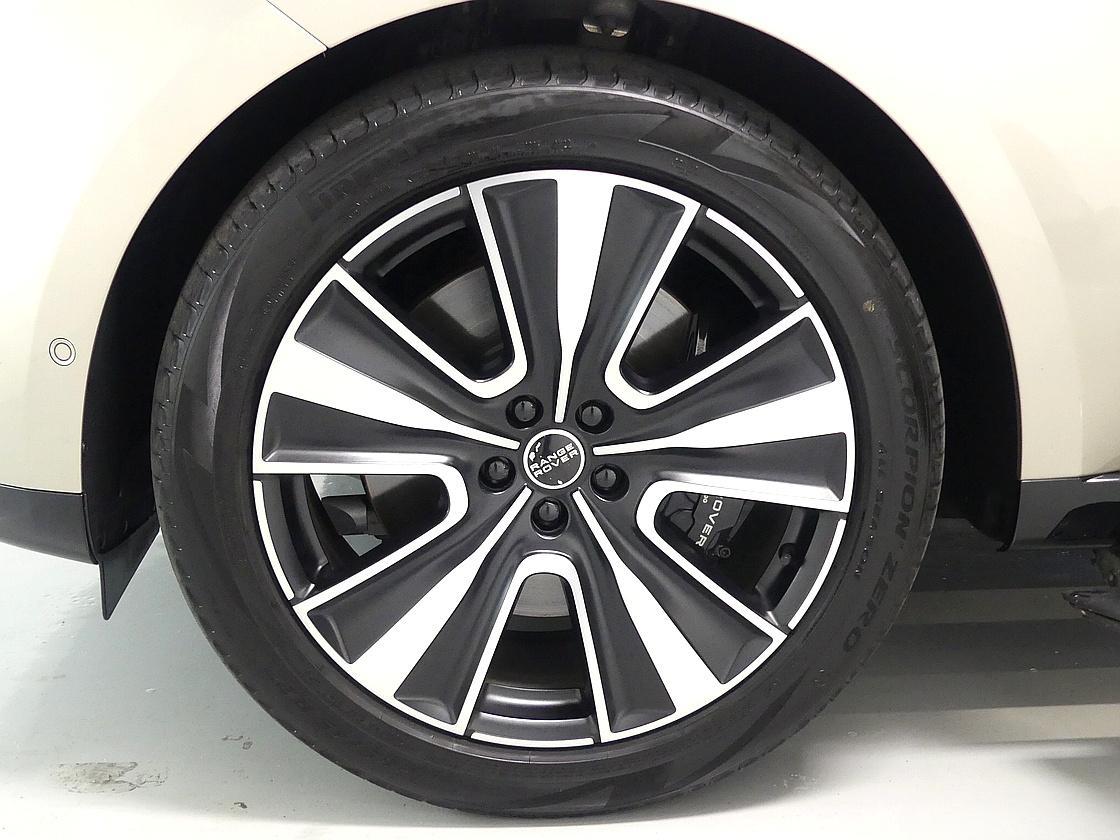 랜드로버 레인지로버 5세대 4.4 P530 LWB 오토바이오그래피