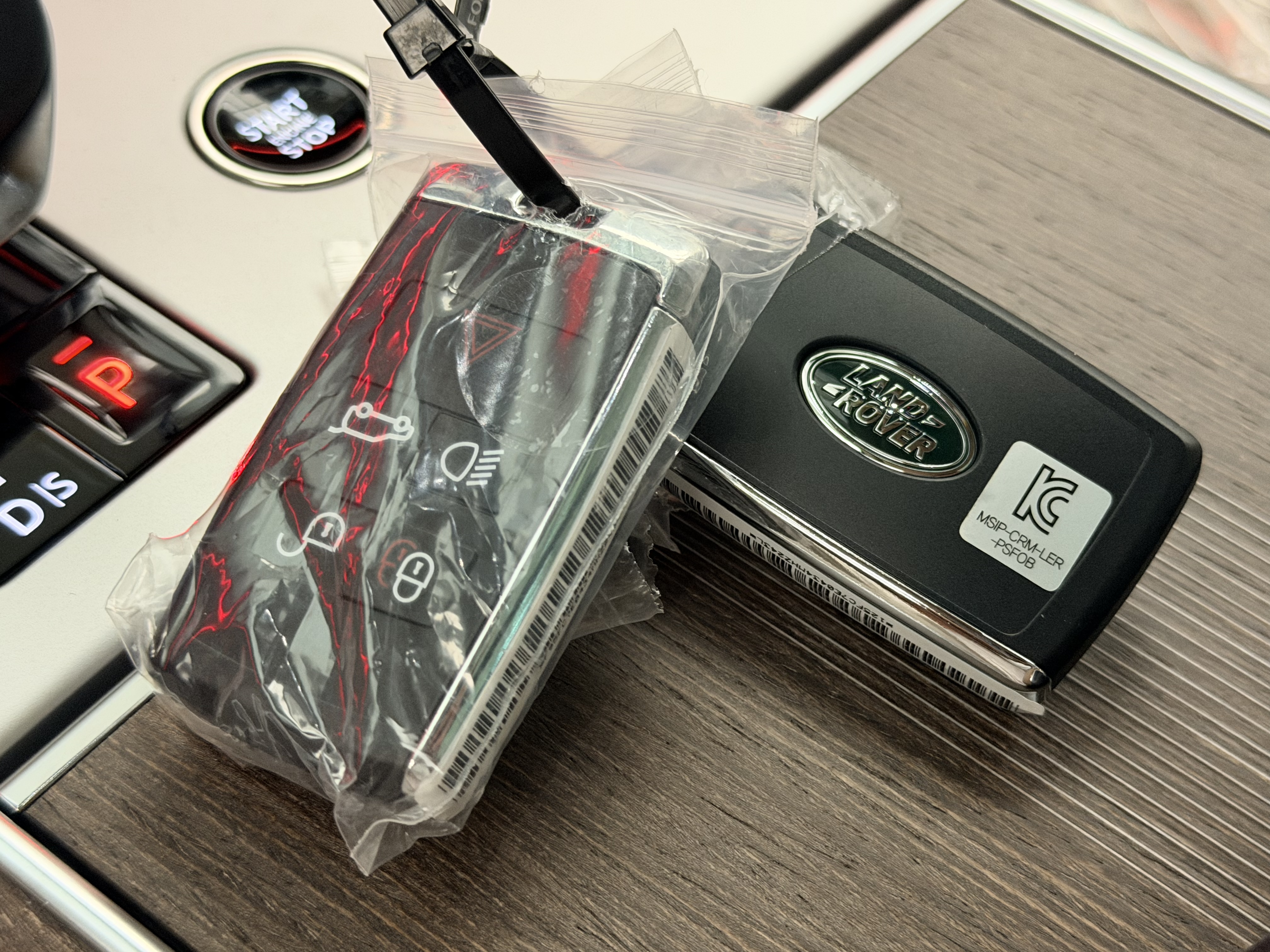 랜드로버 레인지로버 5세대 4.4 P530 LWB 오토바이오그래피