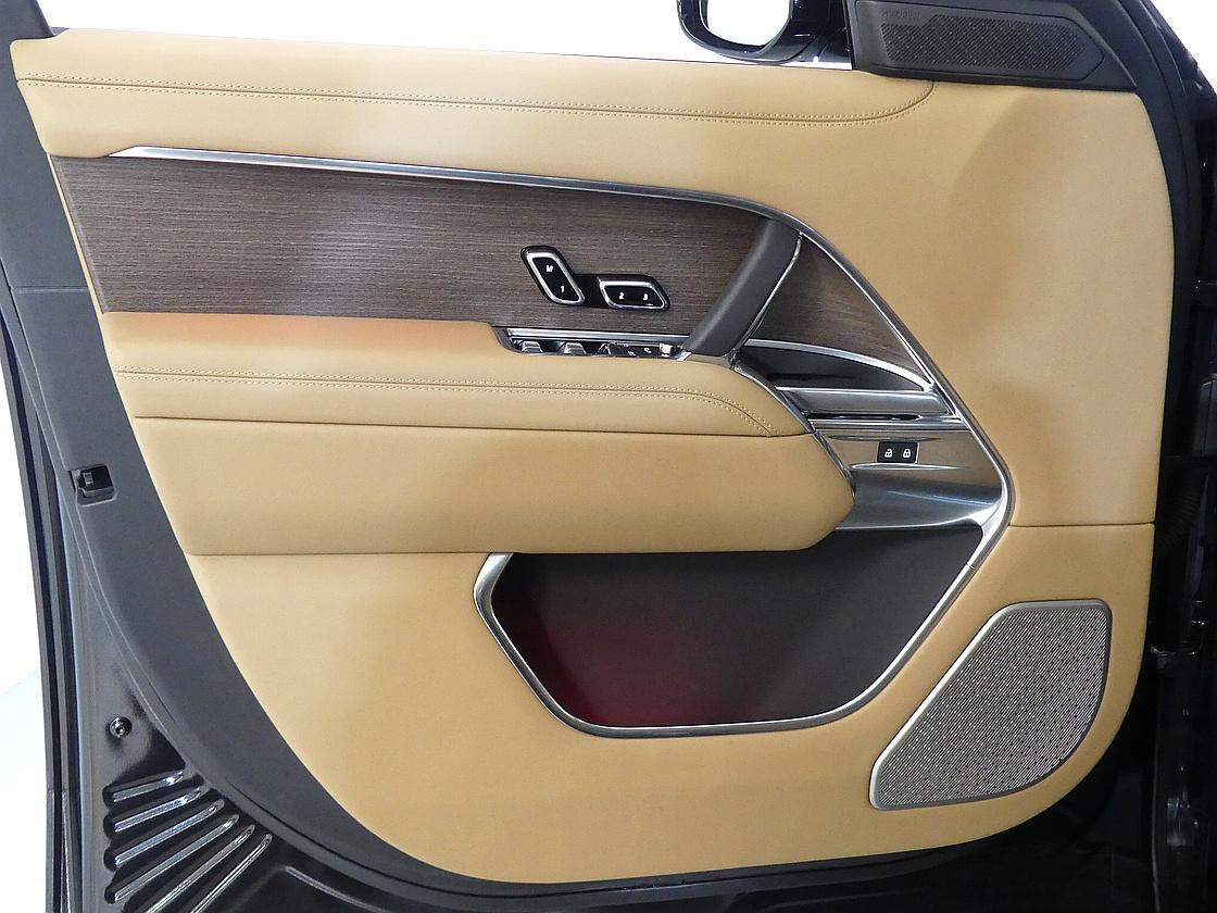 랜드로버 레인지로버 5세대 4.4 P530 LWB 오토바이오그래피 7인승