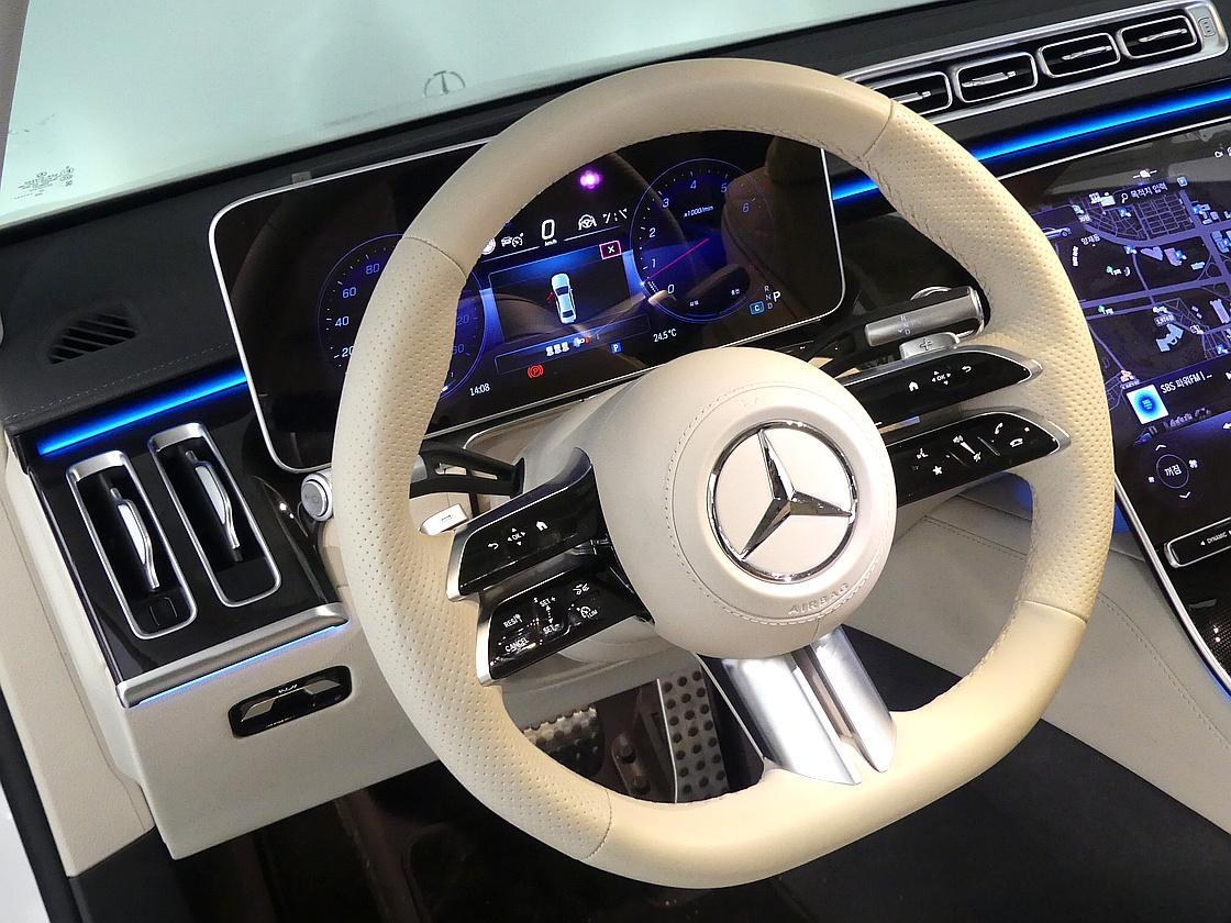 벤츠 7세대 S500L 4매틱