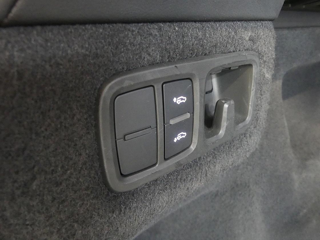 람보르기니 우루스 4.0 V8