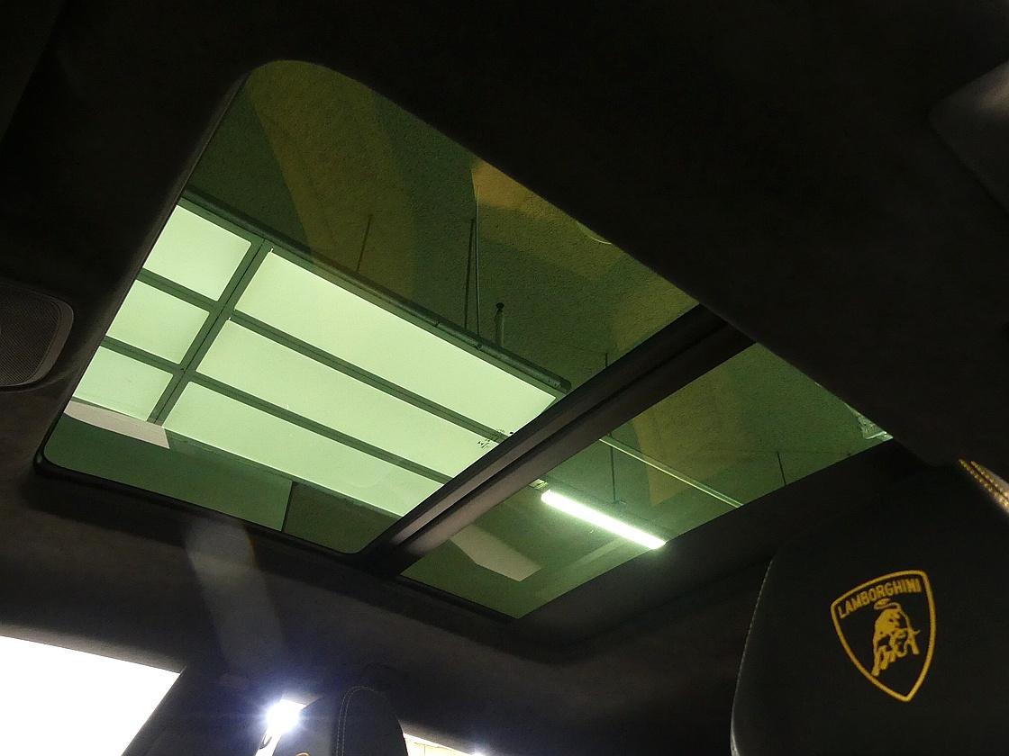 람보르기니 우루스 4.0 V8