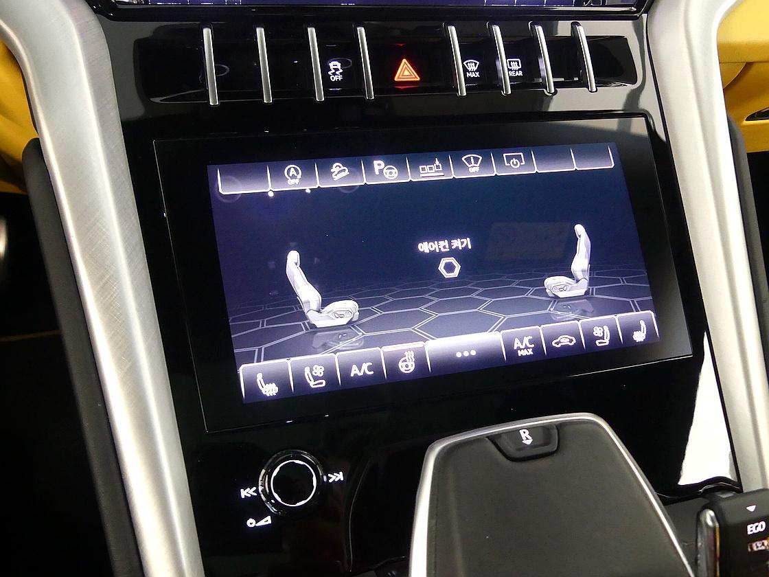 람보르기니 우루스 4.0 V8