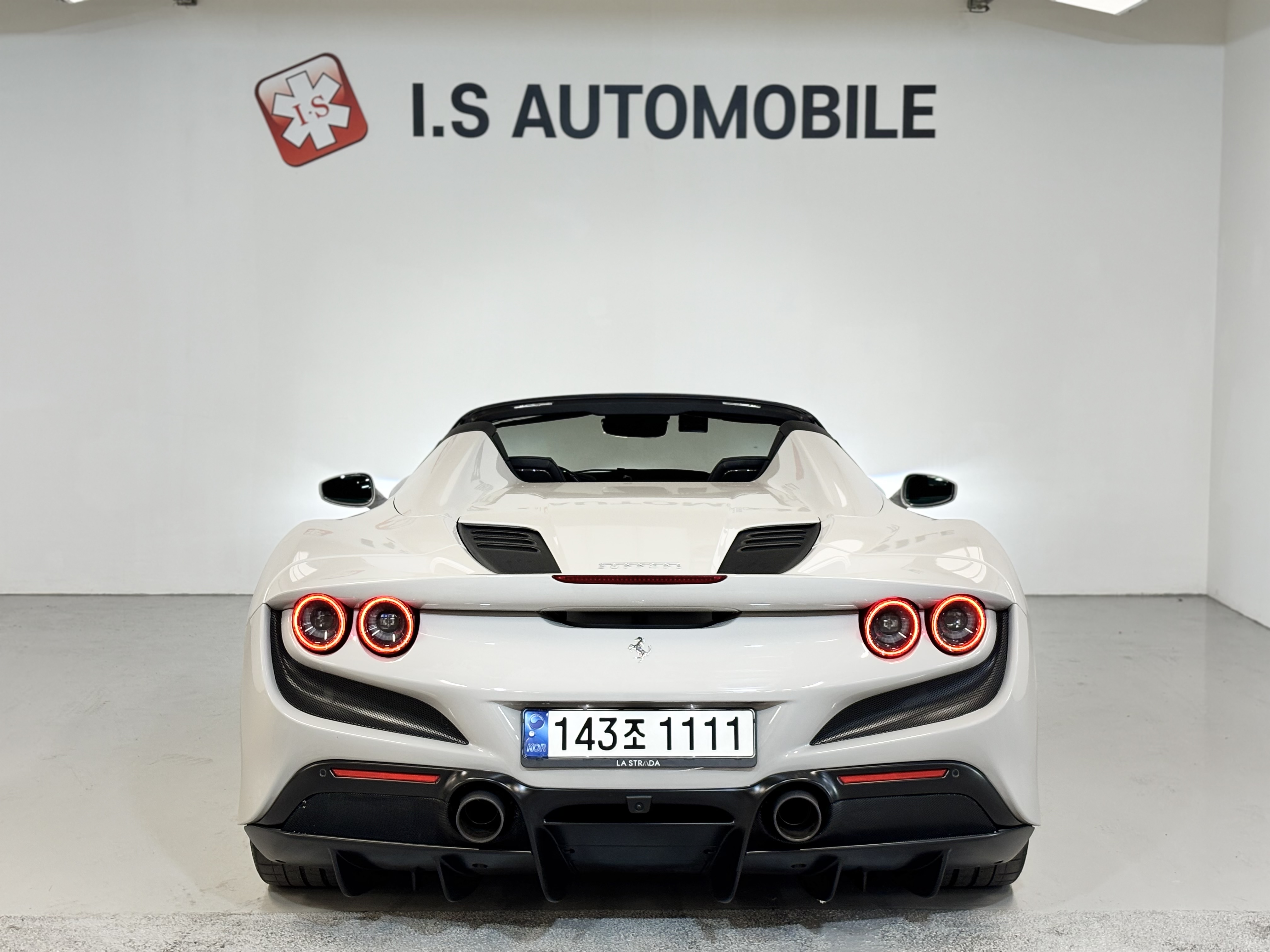 페라리 F8 스파이더 3.9 V8