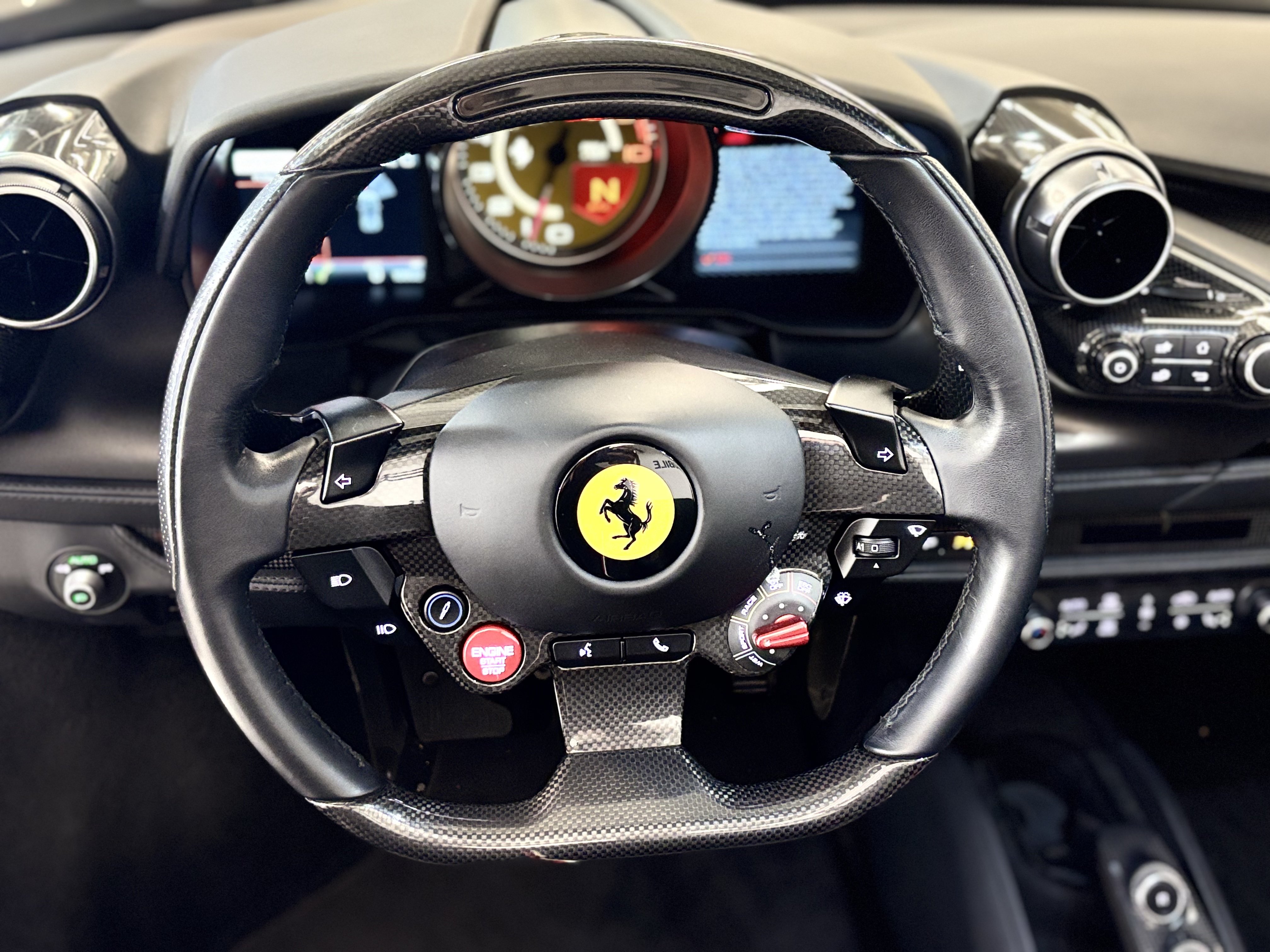 페라리 F8 스파이더 3.9 V8