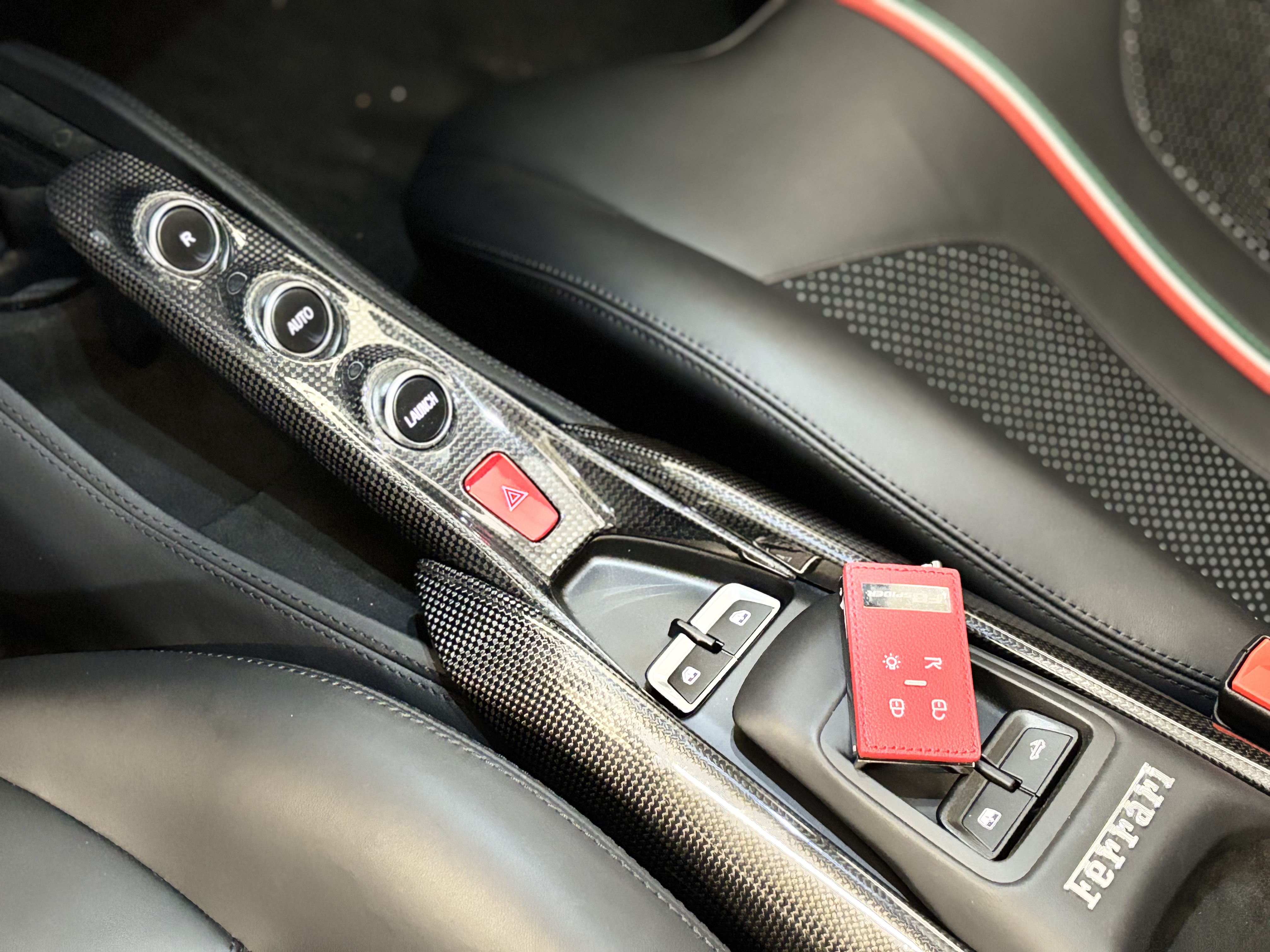 페라리 F8 스파이더 3.9 V8