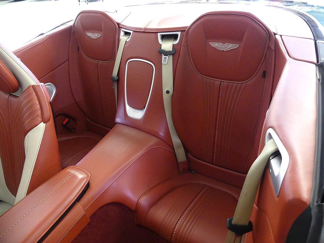 애스턴마틴 DB11 4.0 V8 볼란테