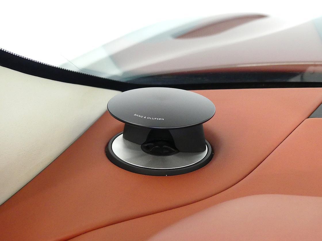 애스턴마틴 DB11 4.0 V8 볼란테