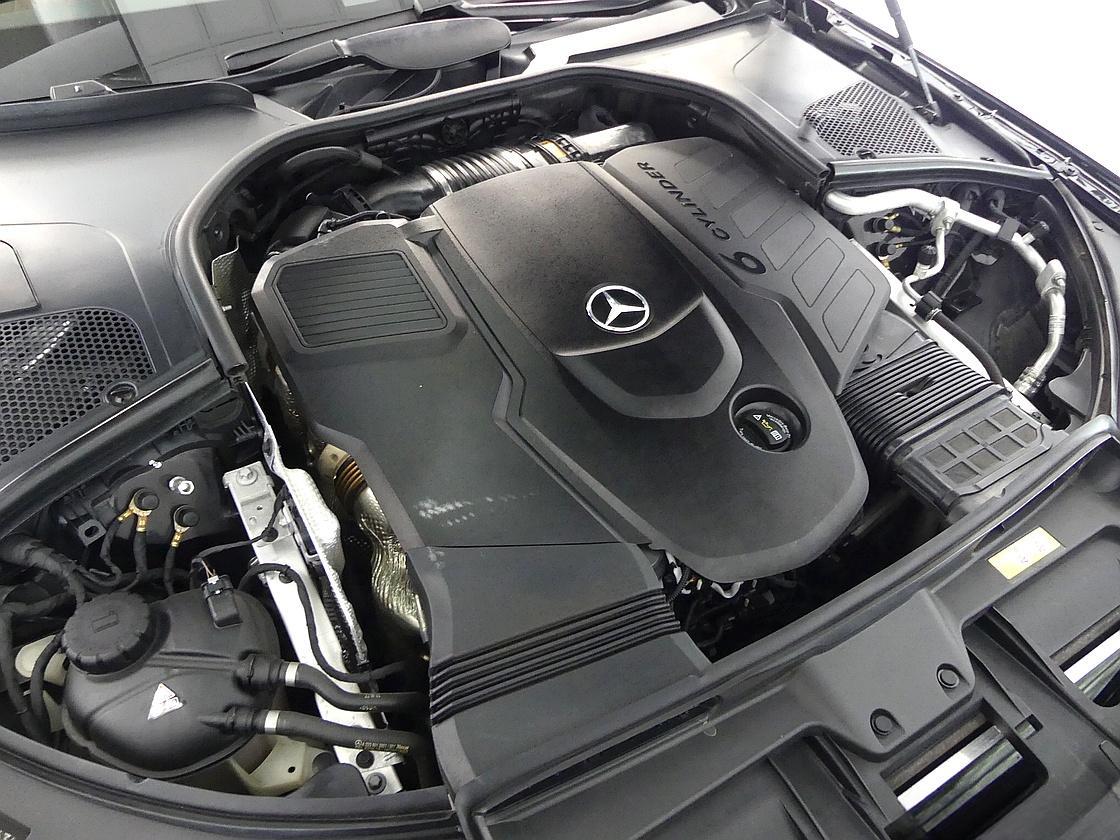 벤츠 7세대 S400 d 4매틱