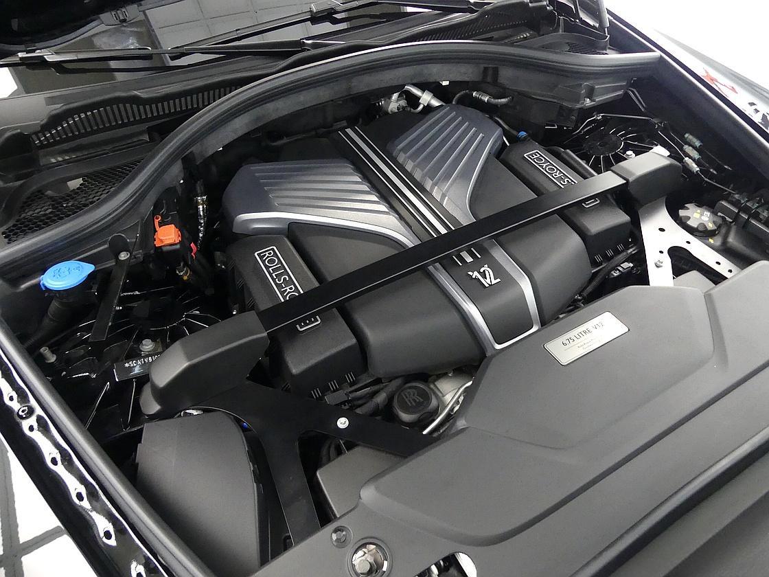 롤스로이스 컬리넌 6.7 V12 블랙 배지