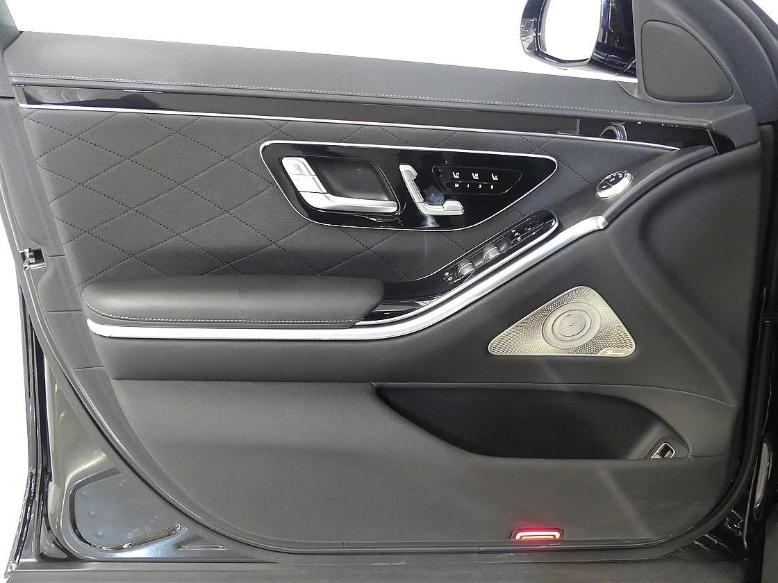 벤츠 7세대 S400 d 4매틱