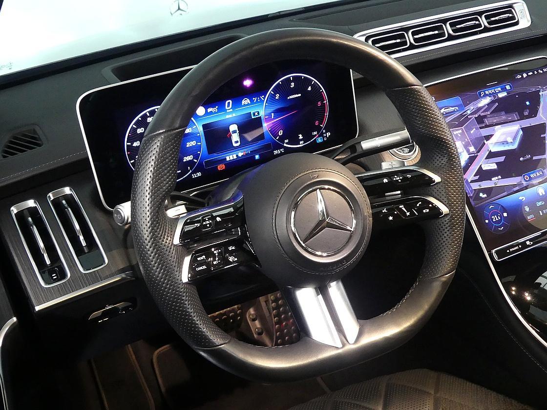 벤츠 7세대 S400 d 4매틱
