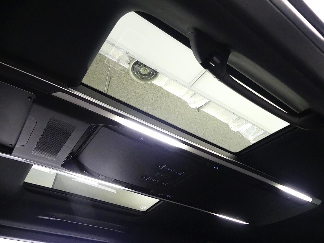 토요타 알파드 2.5 HEV AWD 익스클루시브