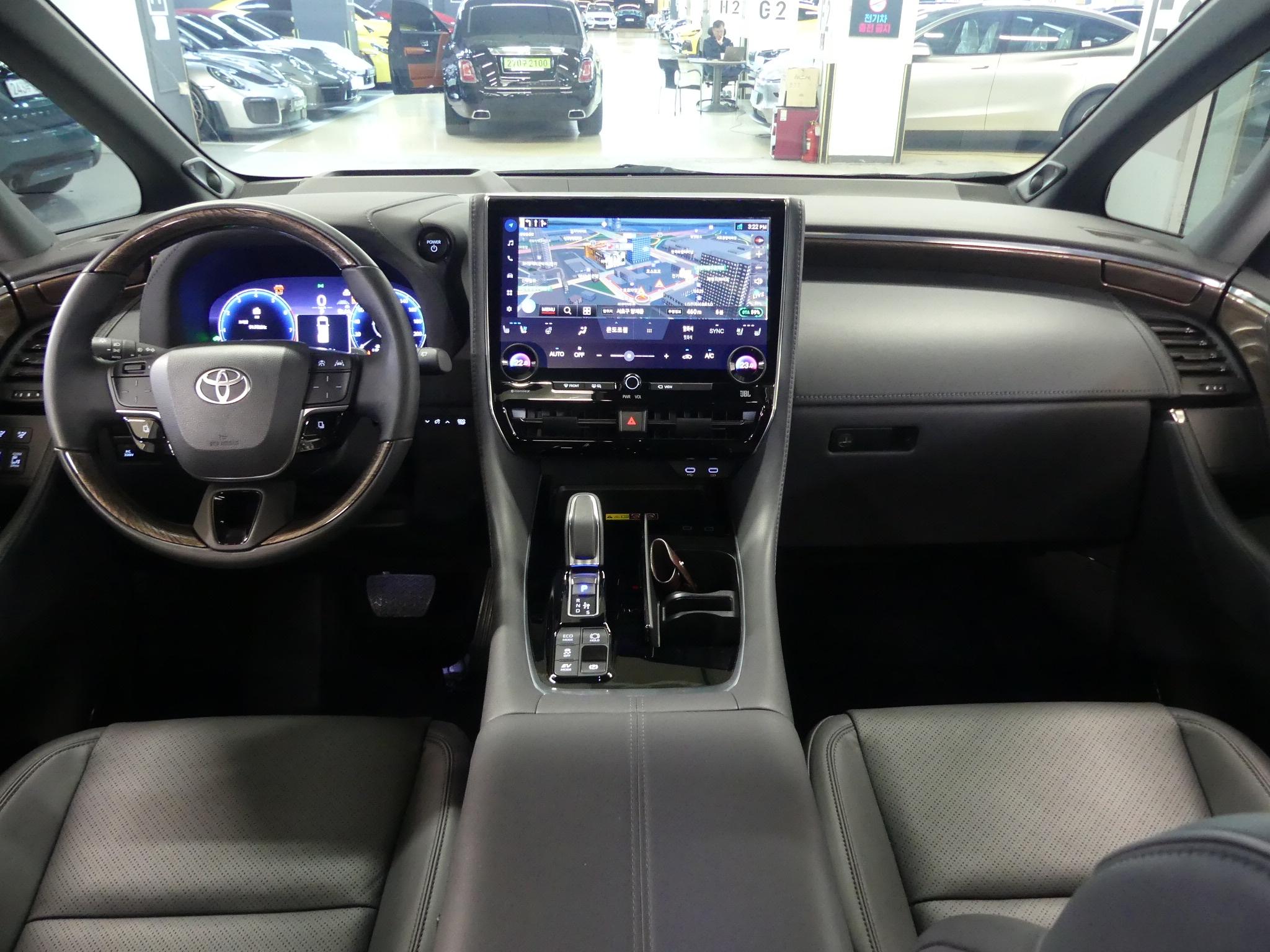 토요타 알파드 2.5 HEV AWD 익스클루시브