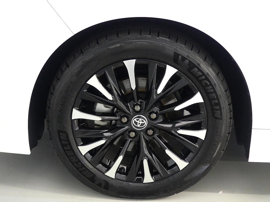 토요타 알파드 2.5 HEV AWD 익스클루시브