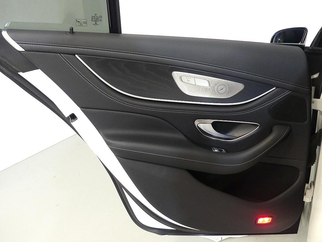 벤츠 3세대 CLS300 d 4매틱