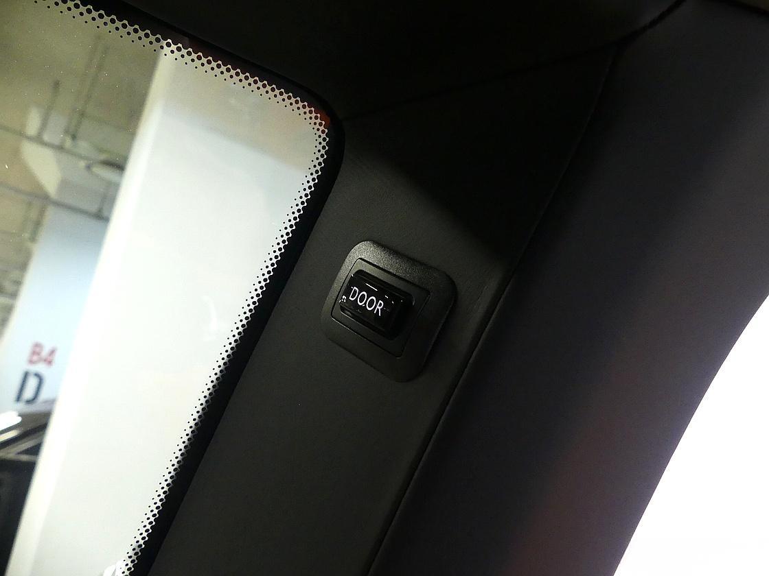 롤스로이스 컬리넌 6.7 V12 블랙 배지