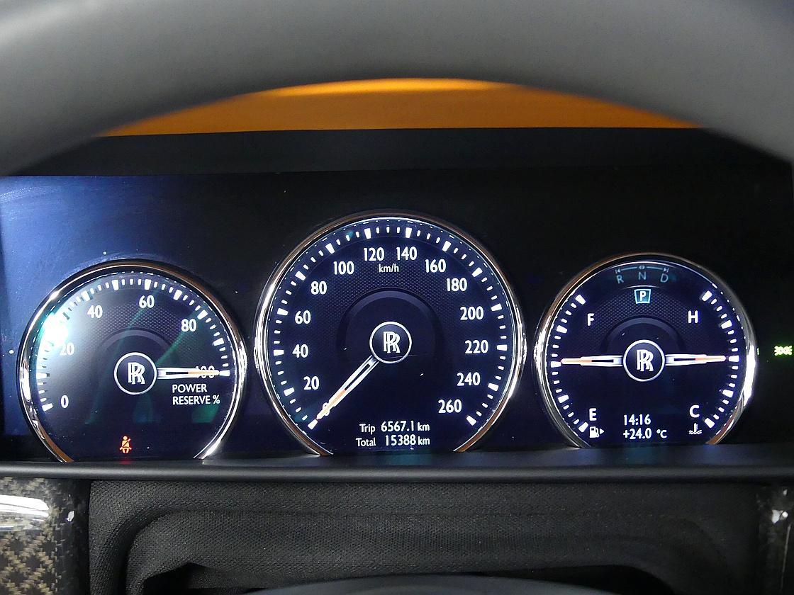 롤스로이스 컬리넌 6.7 V12 블랙 배지