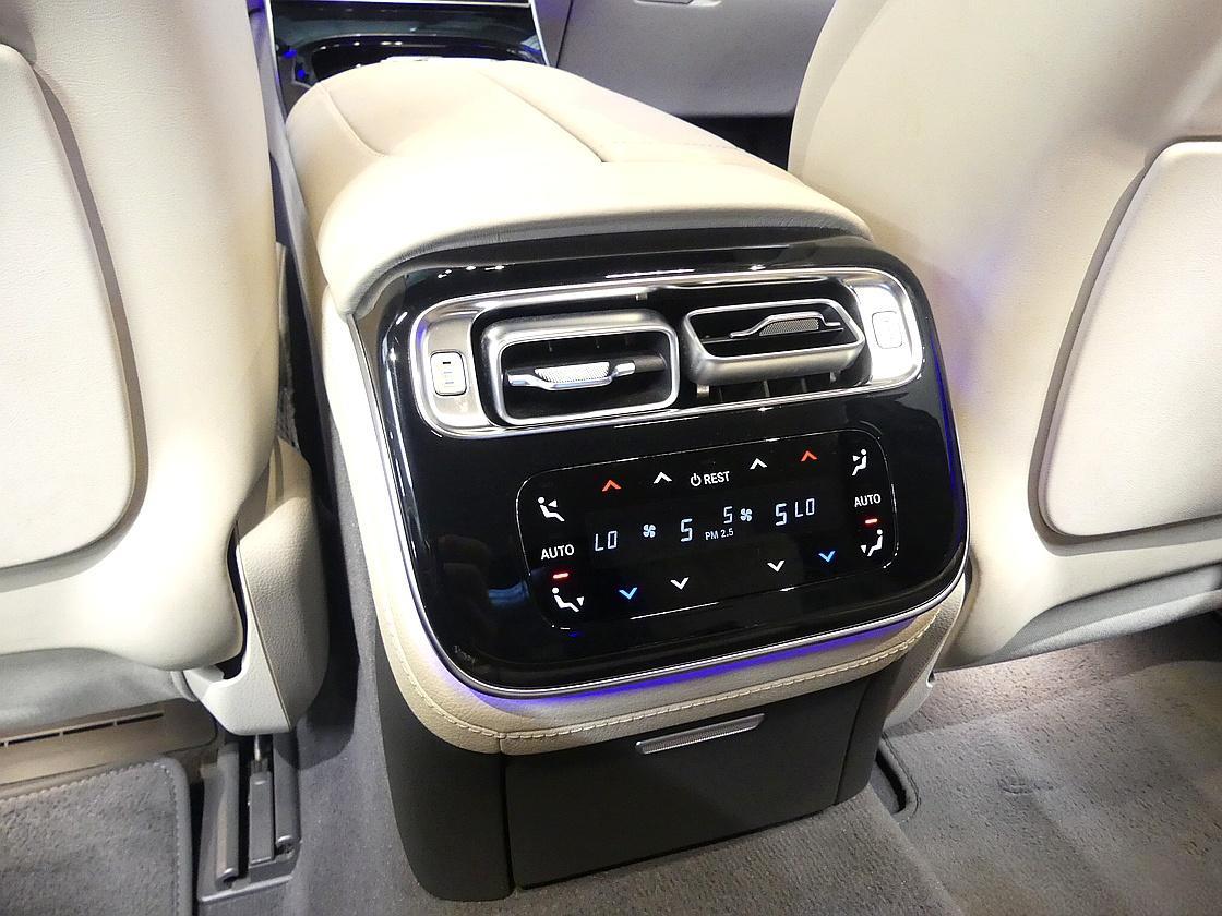 벤츠 7세대 S400 d 4매틱